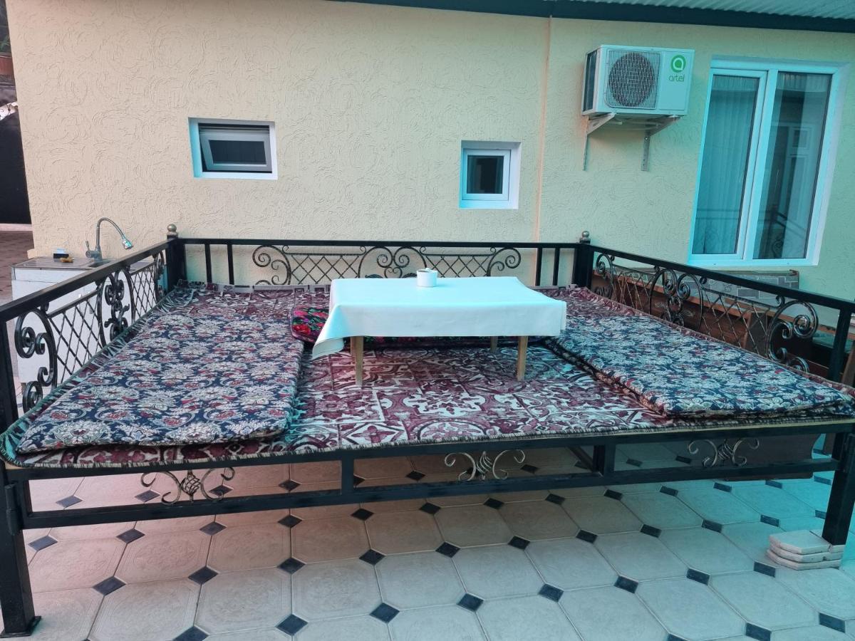Hostel Sulaiman-Too Osz Zewnętrze zdjęcie